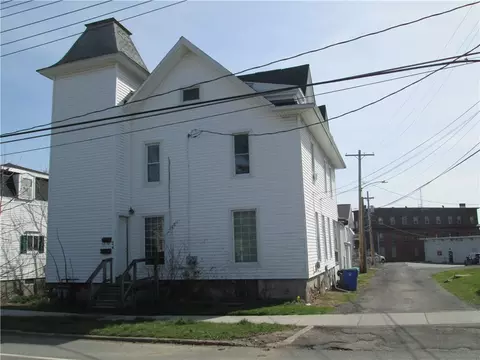 24 S Main St, Murray, NY 14470