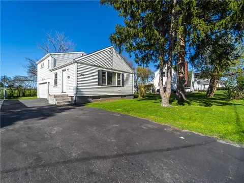 308 Dunn St, Rochester, NY 14621