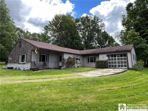 50 E Main St, Harmony, NY 14767