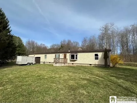 1187 Ivory Rd, Carroll, NY 14738