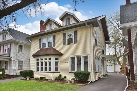 537 Hazelwood Ter, Rochester, NY 14609