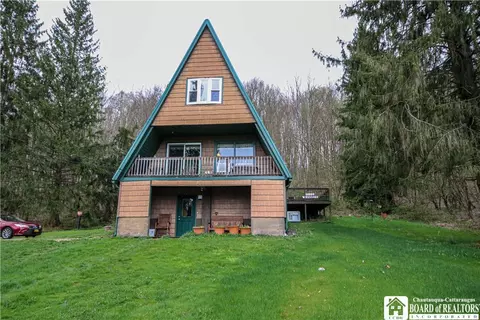 2744 Route 62, Poland, NY 14747