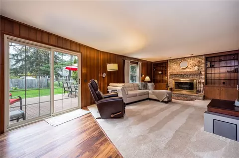 Living - 170 Hillhurst Ln, Irondequoit, NY 14617 photo 1 of 5