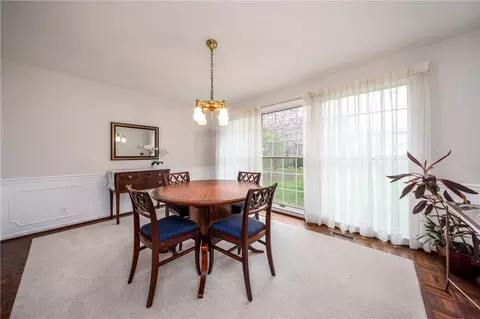 Dining - 170 Hillhurst Ln, Irondequoit, NY 14617 photo 3 of 5
