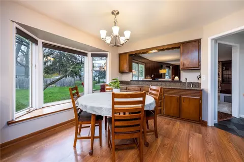Dining - 170 Hillhurst Ln, Irondequoit, NY 14617 photo 2 of 5
