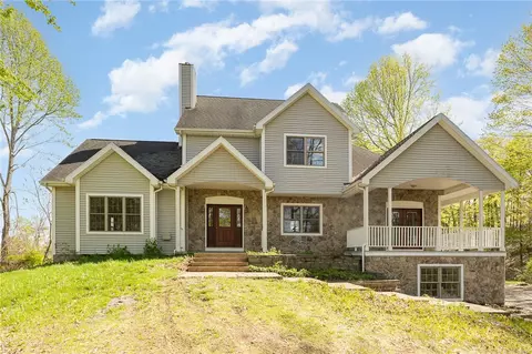 255 Bluhm Rd, Perinton, NY 14450