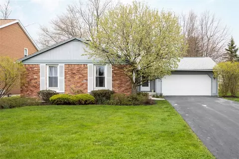 155 Little Robin Rd, Amherst, NY 14228