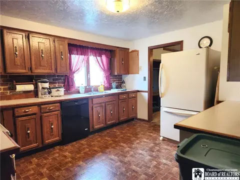 72 Front St, Dunkirk, NY 14048 photo 5