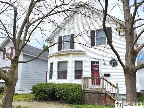 72 Front St, Dunkirk, NY 14048