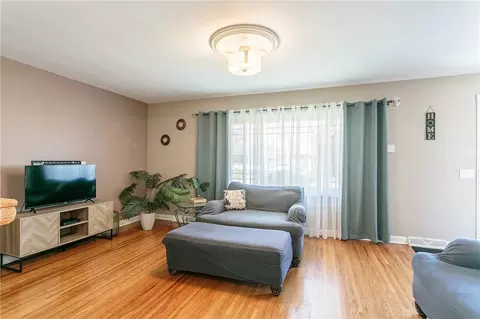Bedroom - 104 Forest Ave, Irondequoit, NY 14622 photo 3 of 9