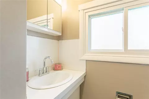 Bath - 104 Forest Ave, Irondequoit, NY 14622 photo 1 of 3