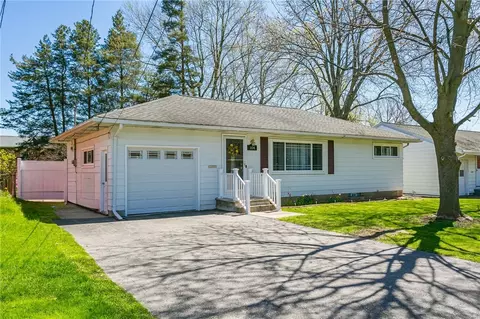 Exterior - 104 Forest Ave, Irondequoit, NY 14622 photo 3 of 9