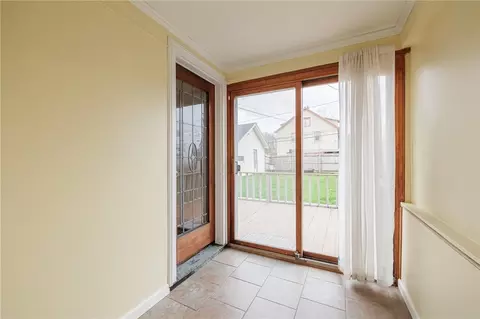 Entry Way - 307 Hurstbourne Rd, Irondequoit, NY 14609 photo 5 of 5
