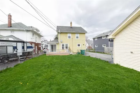 Exterior - 307 Hurstbourne Rd, Irondequoit, NY 14609 photo 5 of 6