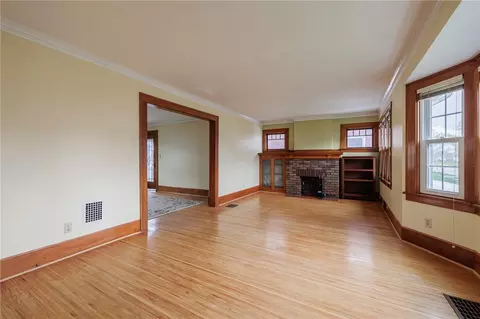 Living - 307 Hurstbourne Rd, Irondequoit, NY 14609 photo 1 of 4