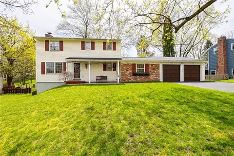 63 Park Rd, Pittsford, NY 14534