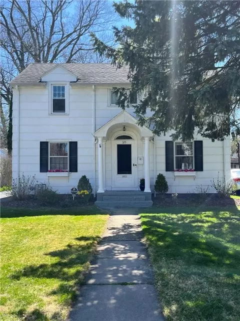 325 Colebourne Rd, Rochester, NY 14609
