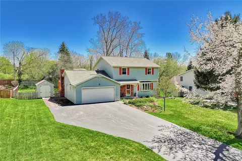 88 Hilltop Dr, Penfield, NY 14526