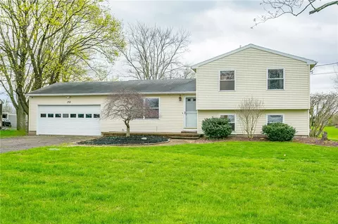 258 Ridge Rd, Ontario, NY 14519