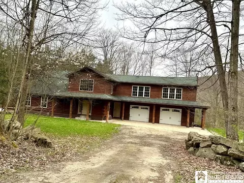 6898 Stone Rd, Great Valley, NY 14741