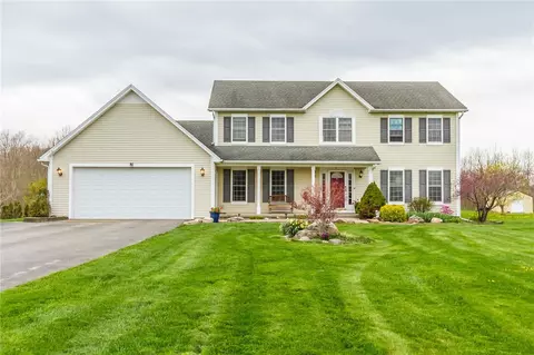 81 Butcher Rd, Parma, NY 14468