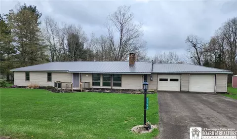 2153 Shadyside Rd, Mina, NY 14736