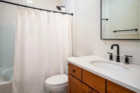 Bath - 459 Pardee Rd, Irondequoit, NY 14609 photo 4 of 4