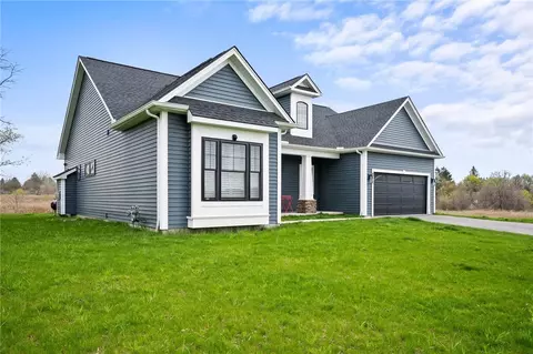 Exterior - 459 Pardee Rd, Irondequoit, NY 14609 photo 4 of 4