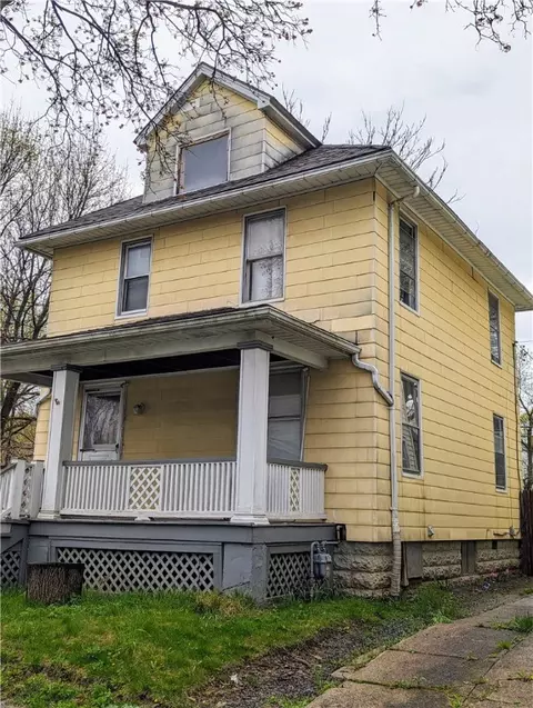 154 Roycroft Dr, Rochester, NY 14621