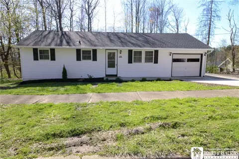 225 Woodlawn Ave, Jamestown, NY 14701