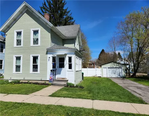 17 Westcott St, Norwich, NY 13815
