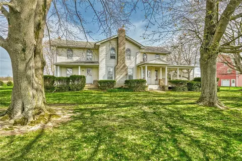 999 Plank Rd, Ontario, NY 14519