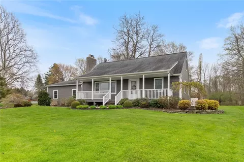 1304 Lake Rd, Ontario, NY 14519