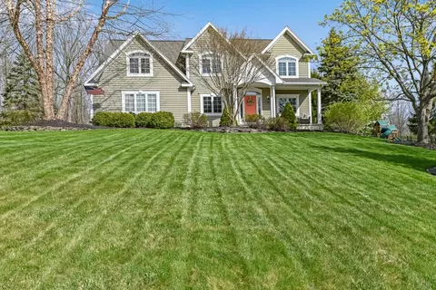 4866 Bedford Drive Dr, Canandaigua, NY 14424