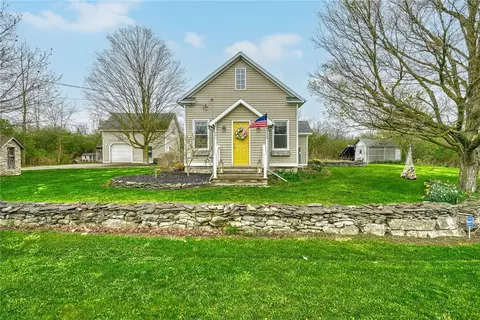 492 Mcintyre Rd, Caledonia, NY 14423