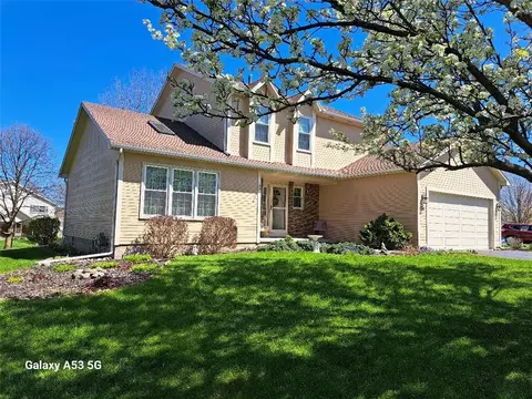 74 Mickens Bnd, West Henrietta, NY 14586