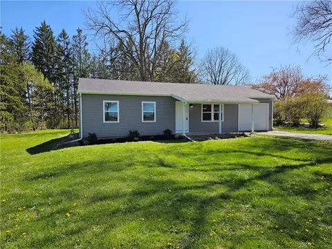 30 Mill St, Oakfield, NY 14125