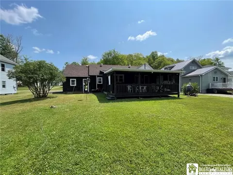 Exterior - 105 Main St, Eldred, PA 16731 photo 5 of 6