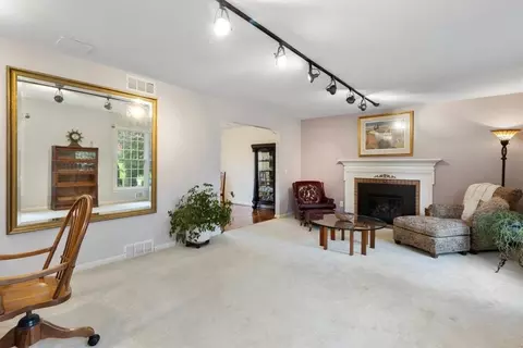 12 Sand Brook Rd, Pittsford, NY 14534 photo 7
