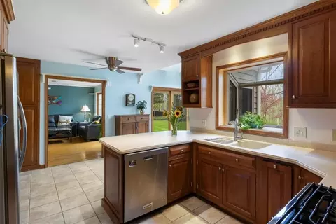 12 Sand Brook Rd, Pittsford, NY 14534 photo 13