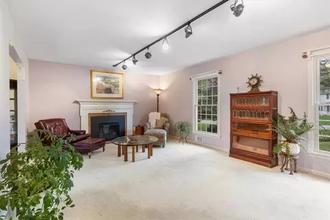 12 Sand Brook Rd, Pittsford, NY 14534 photo 10