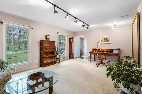 12 Sand Brook Rd, Pittsford, NY 14534 photo 9