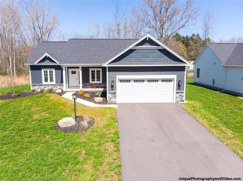 2207 Venita Monet Trl, Ontario, NY 14519