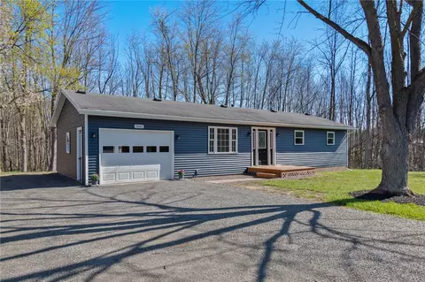 3049 Walworth Rd, Marion, NY 14505
