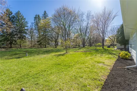 235 Longview Dr, Webster, NY 14580 photo 17