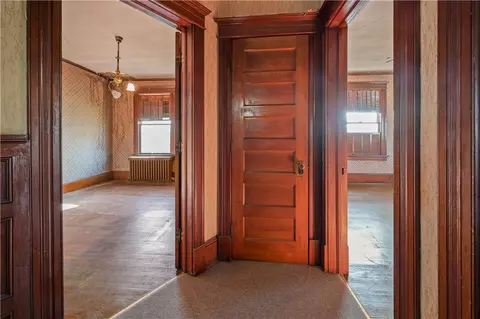 Entry Way - 616 E Main St, Cobleskill, NY 12043 photo 7 of 8
