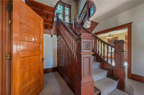 Entry Way - 616 E Main St, Cobleskill, NY 12043 photo 3 of 8