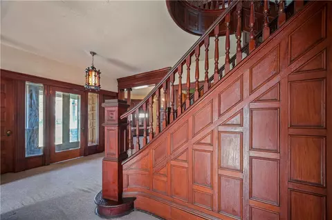 Entry Way - 616 E Main St, Cobleskill, NY 12043 photo 2 of 8