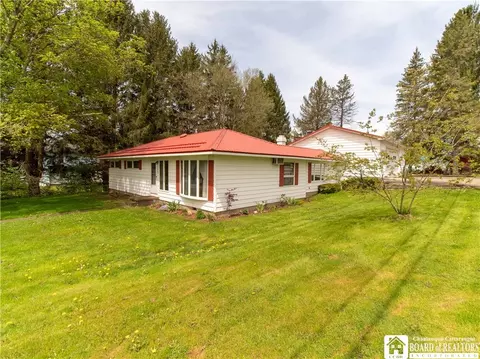 163 E Main St, Sherman, NY 14781