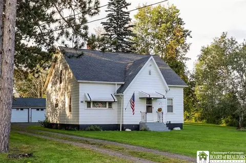 1944 Willard St Ext, Ellicott, NY 14701